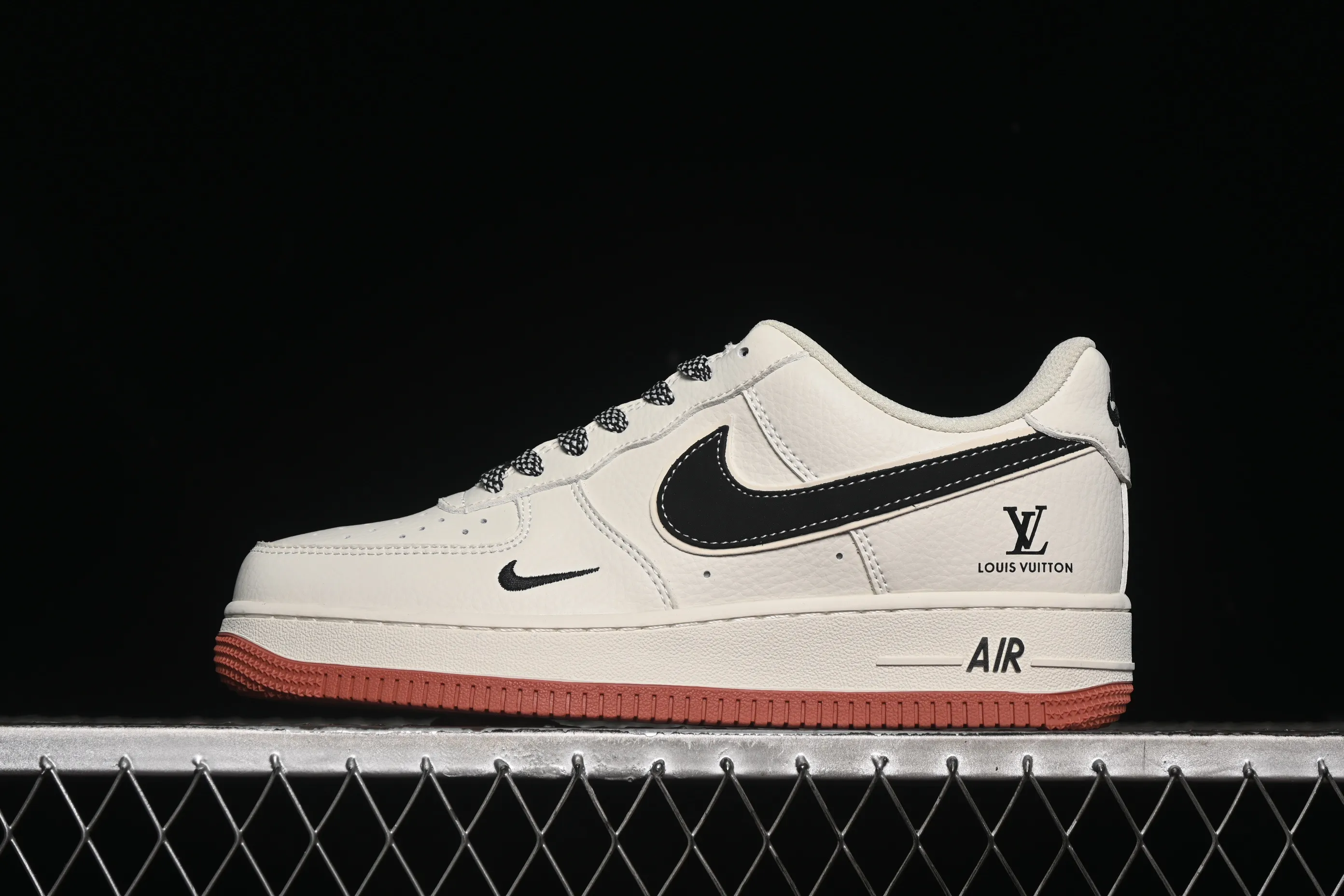All categories Nk Air Force 1 Air Force series Nk Air Force 1 Low Air Force low-top Nike Air Force 1'07 Low LV joint beige black hook raw rubber Air Force 1 low-top casual sneakers CS5288-020